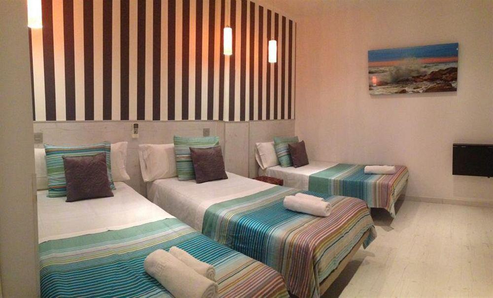 Hostal Mendoza มาดริด ภายนอก รูปภาพ