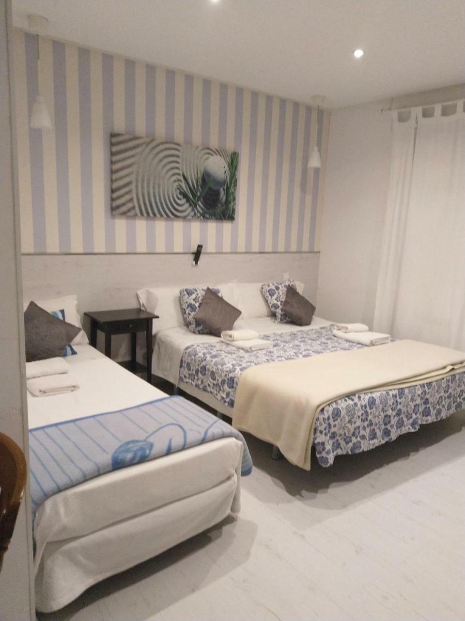 Hostal Mendoza มาดริด ภายนอก รูปภาพ