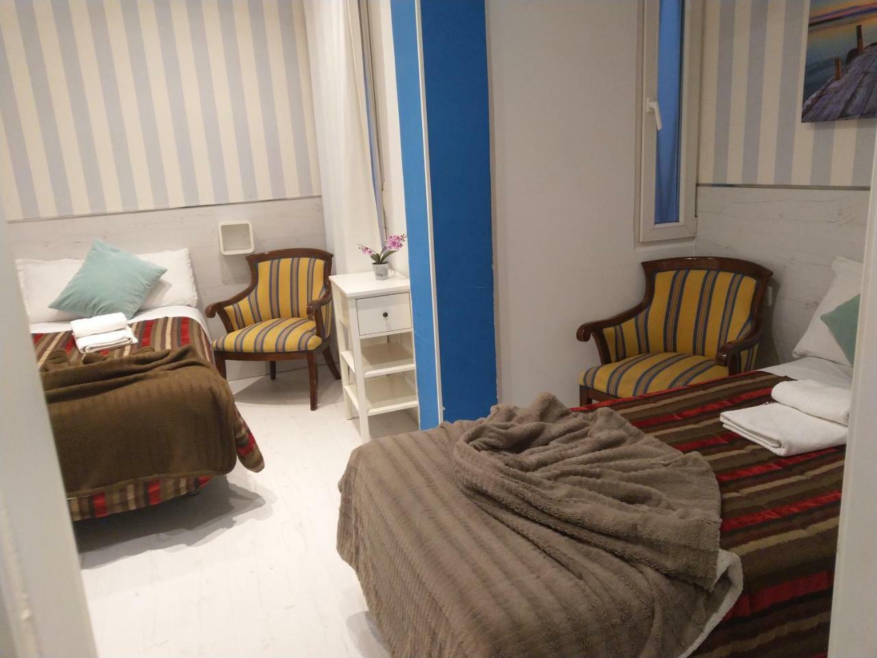 Hostal Mendoza มาดริด ภายนอก รูปภาพ