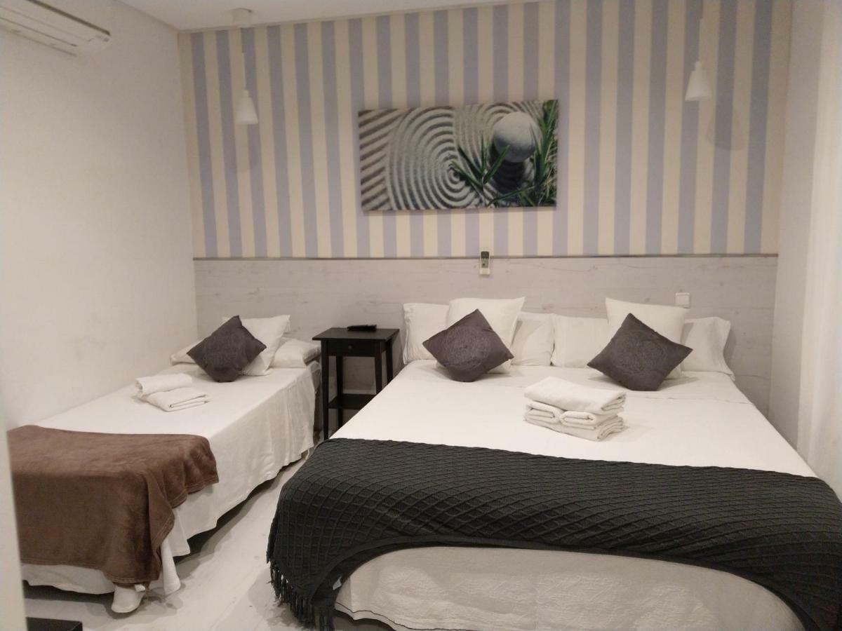 Hostal Mendoza มาดริด ภายนอก รูปภาพ