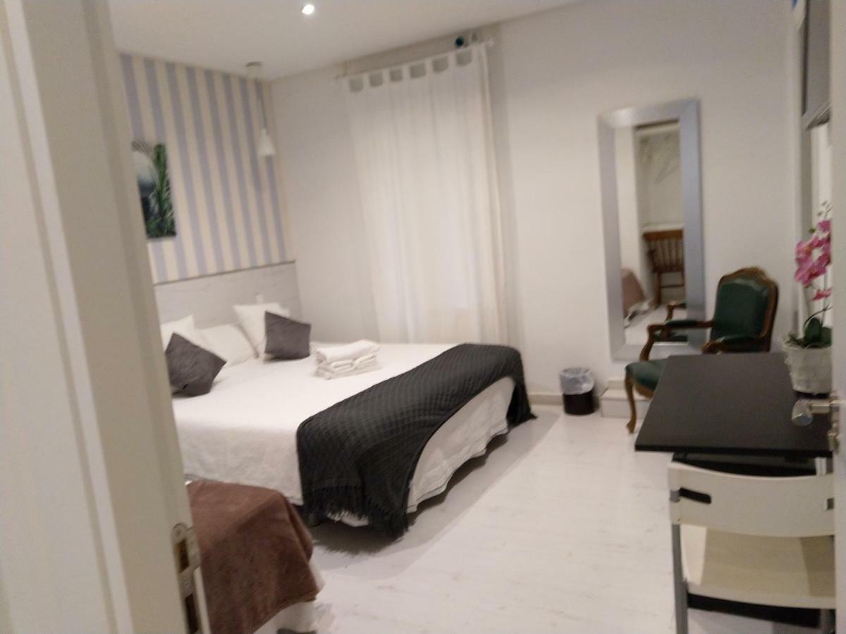 Hostal Mendoza มาดริด ภายนอก รูปภาพ